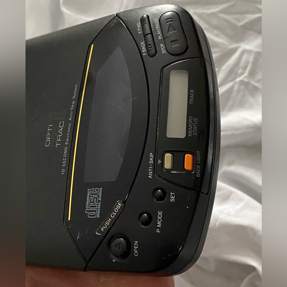 Vintage Fisher 1 Bit Personal Compact Disc CD Player PCD-60 Tested - Picture 3 of 10